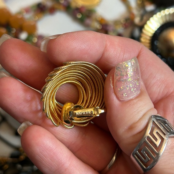 Vintage Jewelry Set #12 - Picture 12 of 12